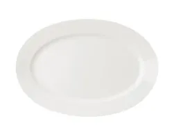 Plats ovales en porcelaine